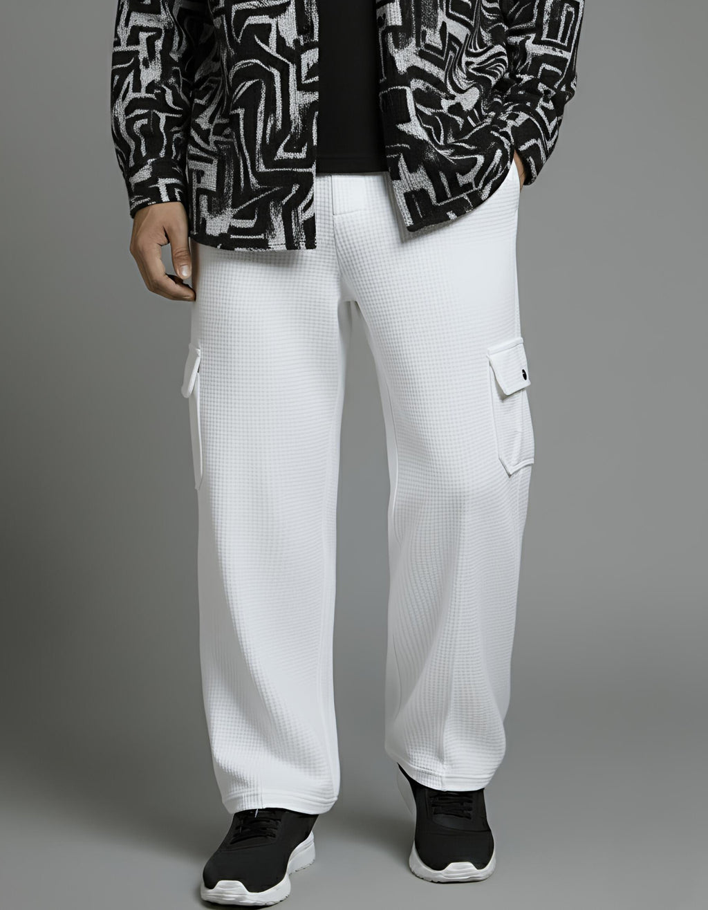 WHITE CARGO TROUSER