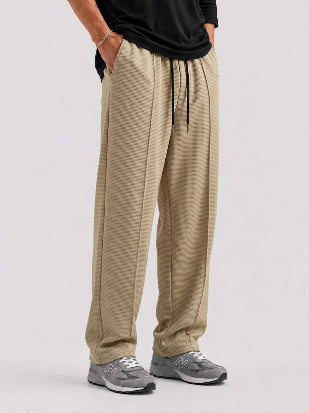 HORIZEN SKIN TEXTURED TROUSER.