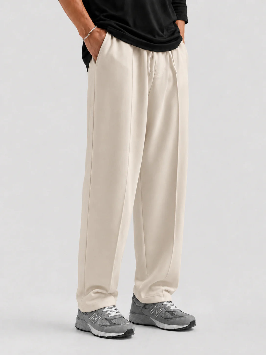 HORIZEN SKIN TEXTURED TROUSER.