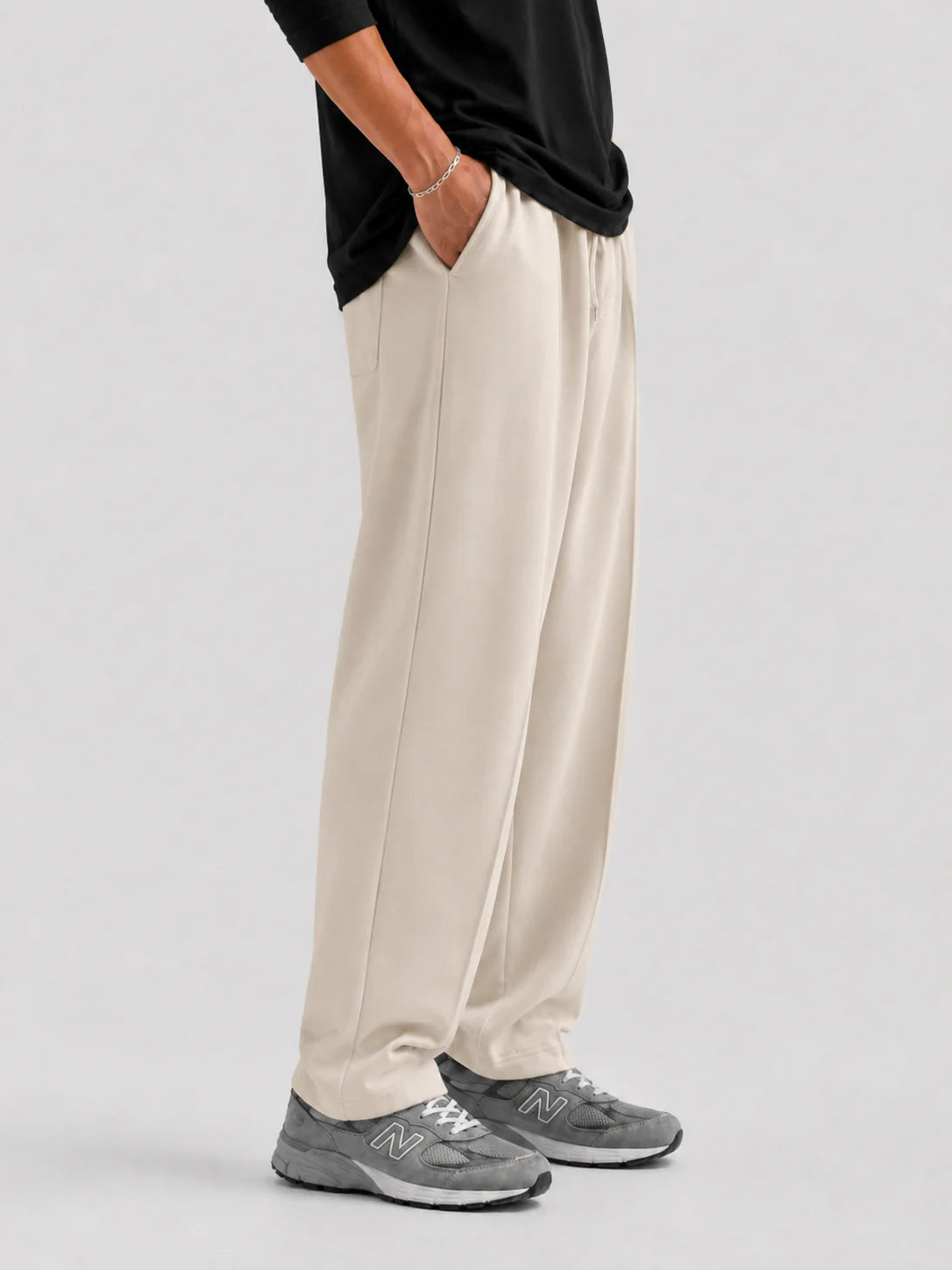 HORIZEN SKIN TEXTURED TROUSER.